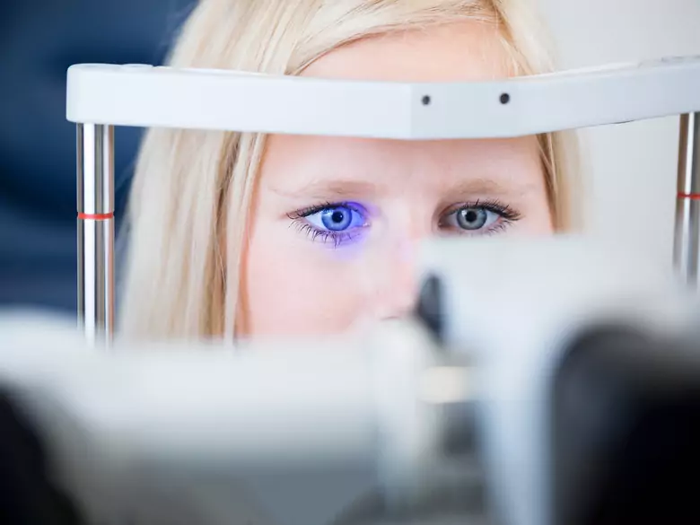 Tics nerveux - causes, symptômes, diagnostic, traitement