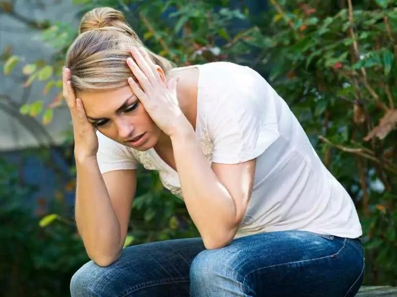 Corrélation entre les céphalées et COVID-19