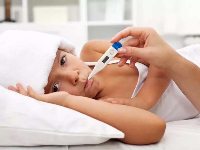 Du virus à la pneumonie : quand une infection banale se termine-t-elle à l'hôpital ?