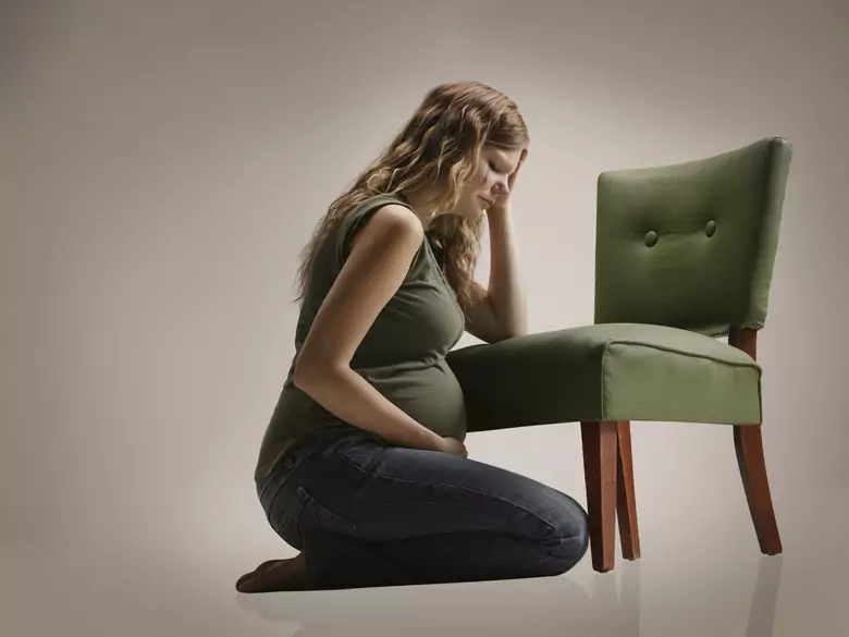 Maux de tête pendant la grossesse causes, symptômes, diagnostic, traitement