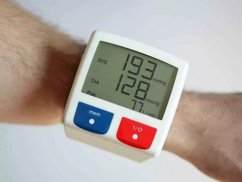 Le gui commun dans la maladie hypertensive