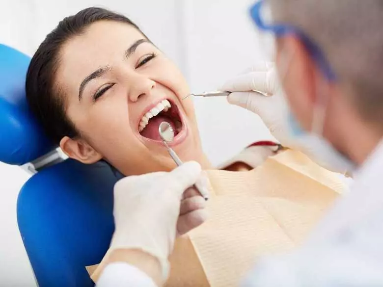 Élimination du tartre sur les dents