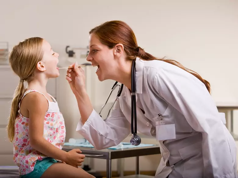 Caries chez les nourrissons et les jeunes enfants - causes, symptômes, diagnostic, traitement