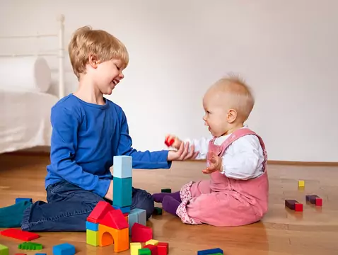 Autisme - causes, diagnostic, traitement des symptômes chez les nourrissons et les jeunes enfants