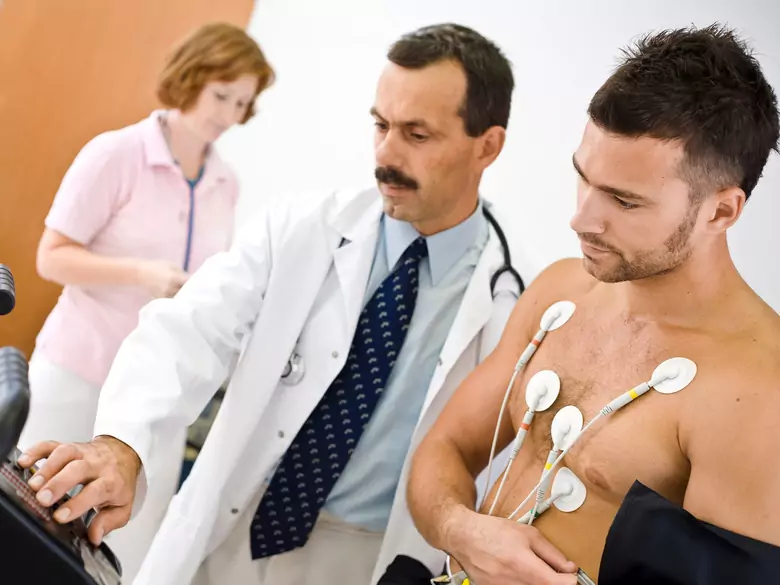 Cardiomyopathie hypertrophique - causes, symptômes, diagnostic, traitement