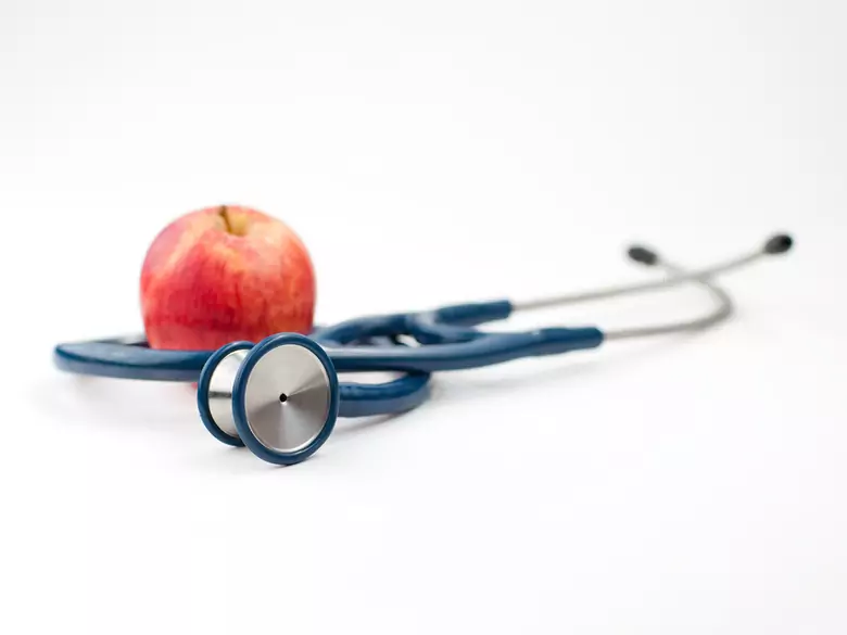 Palpitations cardiaques - causes, symptômes, diagnostic, traitement