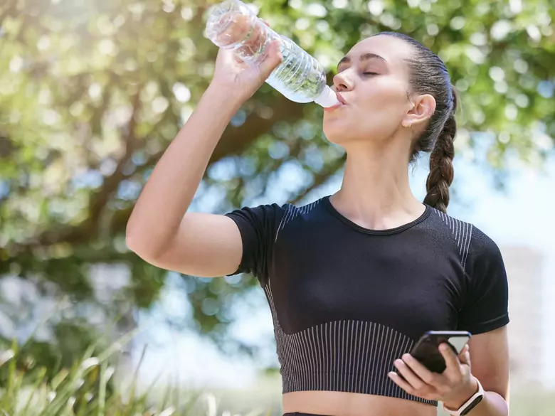 Comment se débarrasser des microplastiques dans l'eau ?