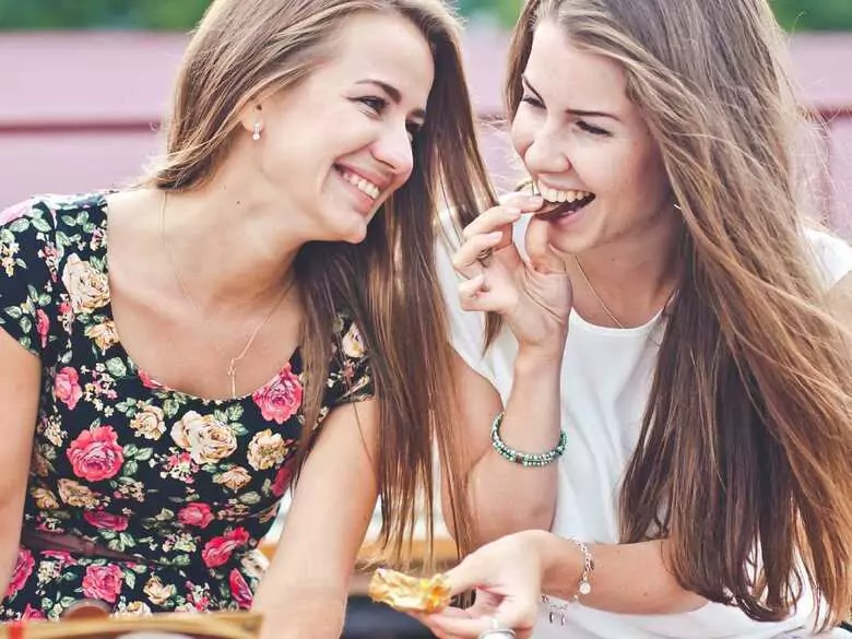 Influence des hormones sur l'inhibition du processus de vieillissement de la peau