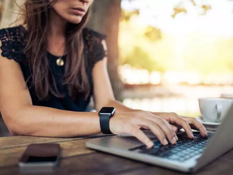 Le fait de travailler trop longtemps a-t-il une influence sur les décès prématurés ?