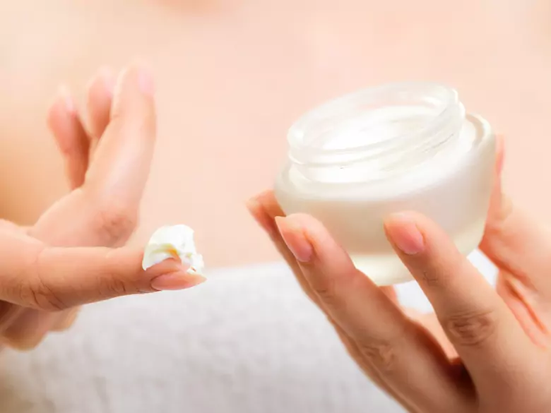 Sérums, boosters, masques et crèmes - soins de la peau