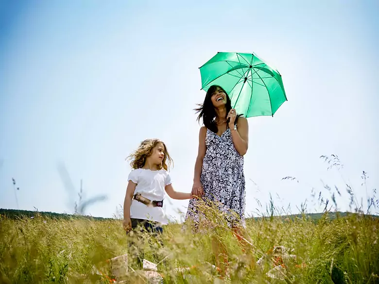 Premiers secours en cas d'insolation chez un jeune enfant