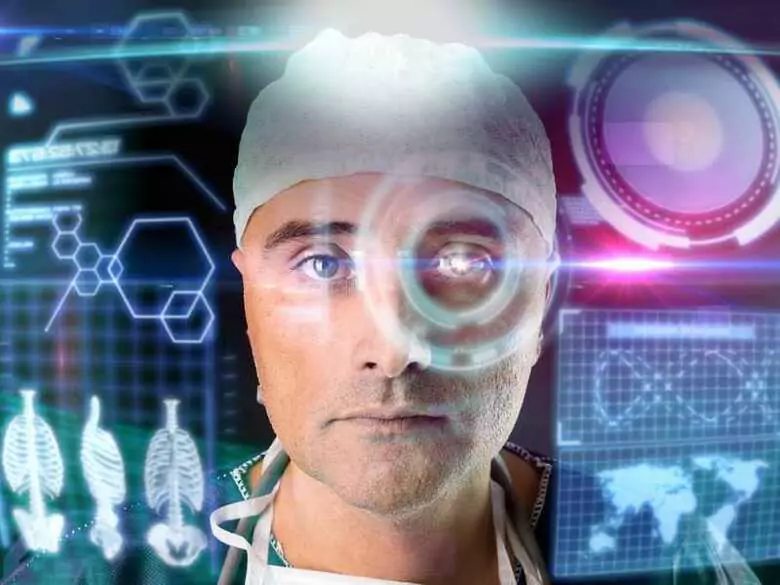 Des médecins tchèques ont transféré un nerf du front à la cornée endommagée.