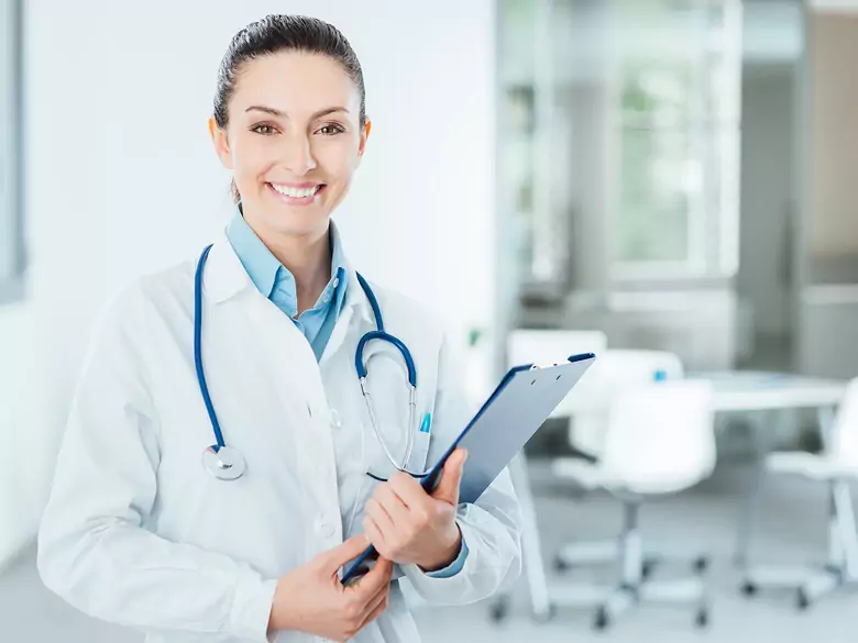 Perte d'odorat avec COVID-19 et visite chez l'ORL : le jeu en vaut-il la chandelle ?