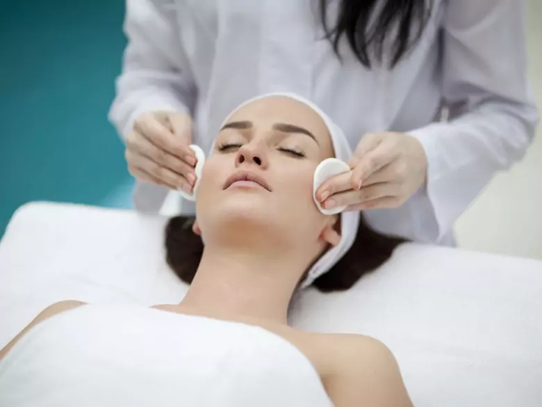 Soins de la peau à base d'acides - comment choisir le bon ?