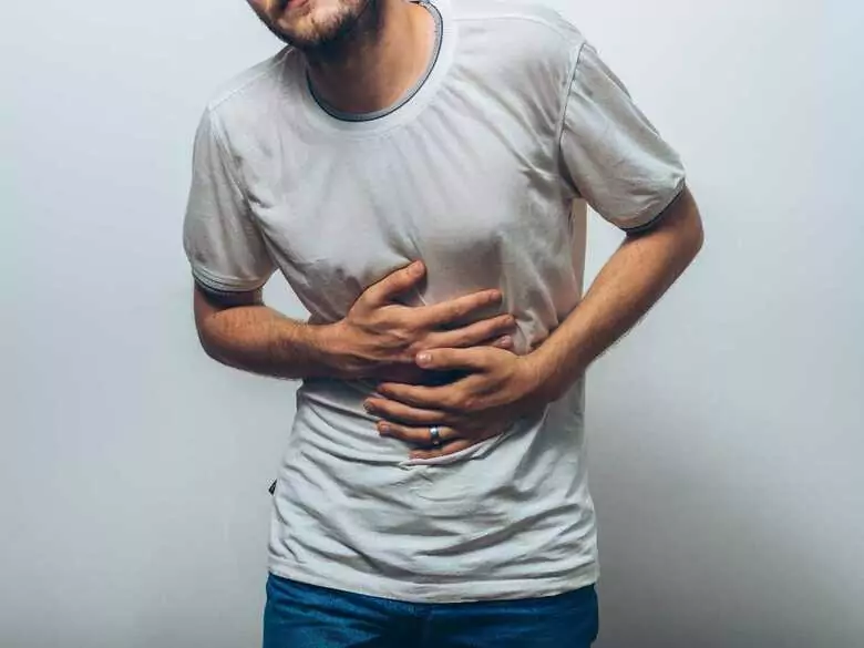 Avant d'aller chez le médecin - méthodes naturelles pour traiter les maladies gastro-intestinales les plus courantes