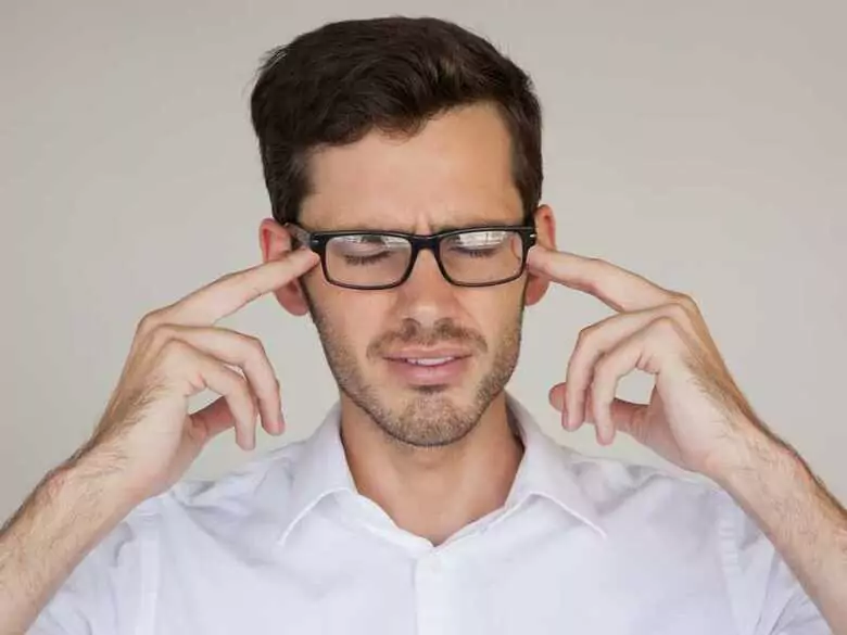 Des trous de mémoire à la maladie d'Alzheimer - quand devez-vous commencer à vous inquiéter ?