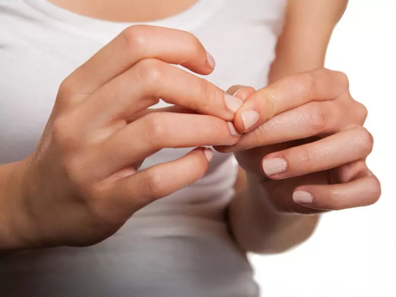 Un clou qui tombe - aide pas à pas