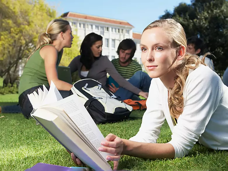 Quels sont les moyens sains de faire face à la timidité ?