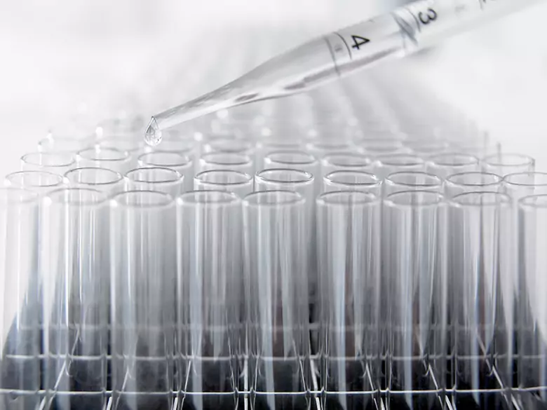 Utilisation intrapéritonéale de progestatifs