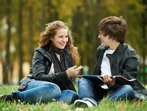 Quand les filles arrêtent-elles de grandir ?