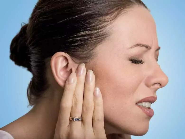 Démangeaisons d'oreille : quelle peut en être la cause ?