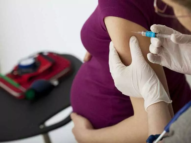 Les vaccins à ARNm COVID-19 administrés pendant la grossesse n'augmentent pas le risque d'autisme chez les enfants