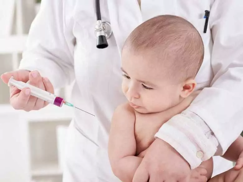 Les premiers vaccins du bébé