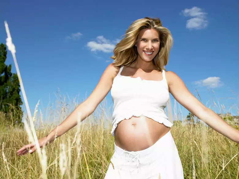 Peut-on blanchir les dents pendant la grossesse ?