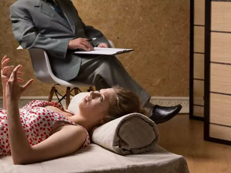 Lorsque les médicaments ne suffisent pas : méthodes psychologiques pour faire face aux douleurs gynécologiques