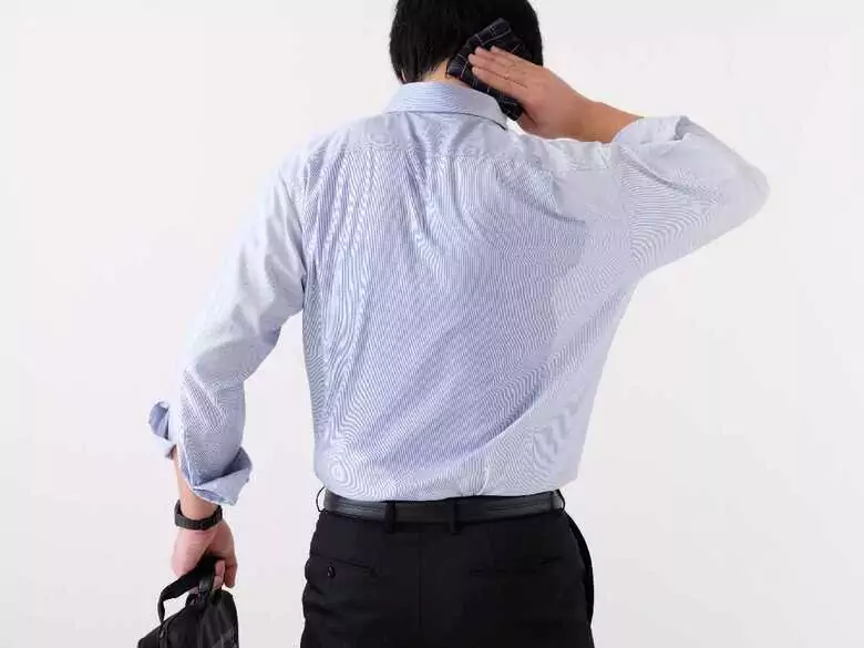 Comment traiter les problèmes de transpiration ?